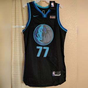 Luca Doncic Dallas Mavericks jersey